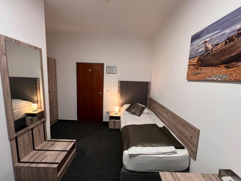 Hotel Dietrichsdorfer Hof 3*